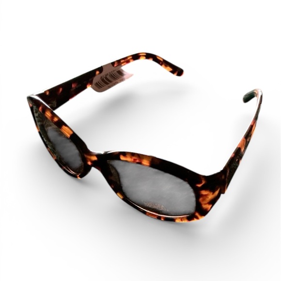 Chelsea Morgan Tortoise Shell Sunglasses - Picture 2 of 5